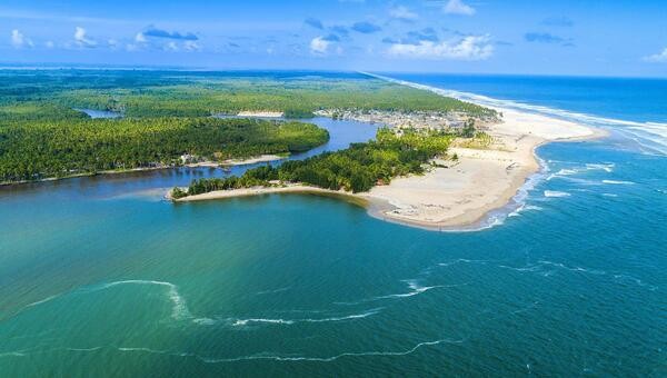 Projet Île Bleue SCIMAP ville écotouristique futuriste intelligente durable aux abords d'Assini Côte d'Ivoire